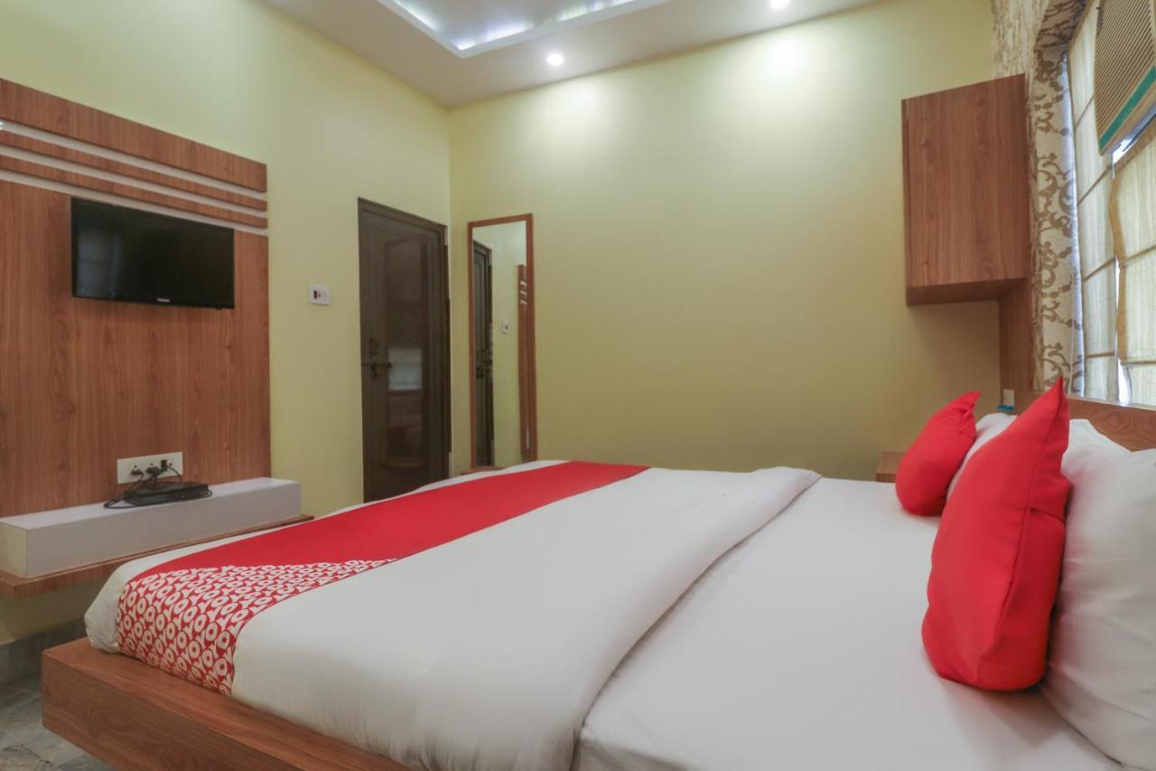Oyo 60651 Hotel Arya Bénarès Extérieur photo